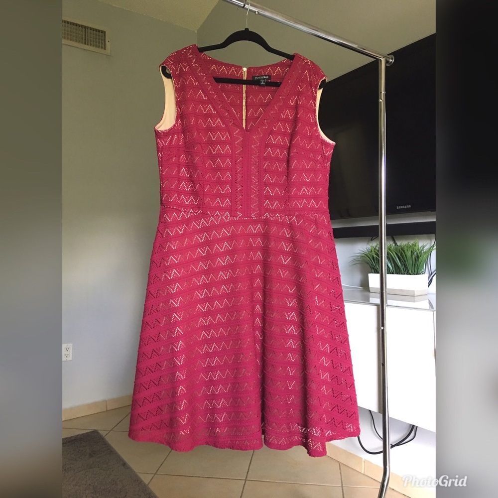 Below the knee sleeveless flowy dress